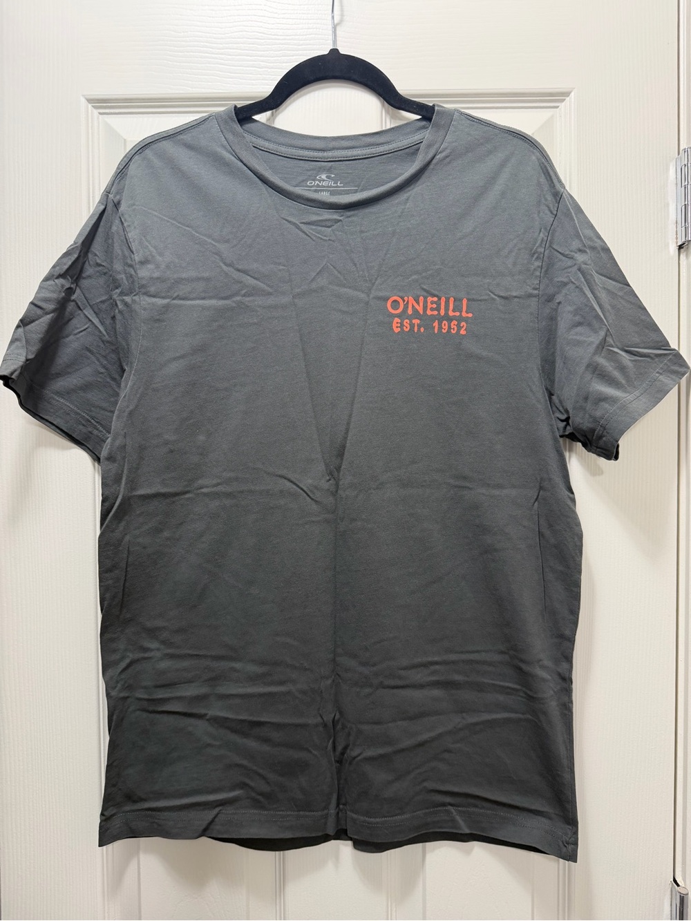 O'Neill Slate Gray Short-Sleeve Logo Tee with Coral Accent